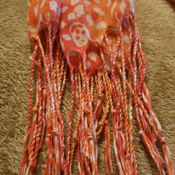 Various scarves - Picture 3 of 7